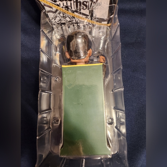 CHICAGO WHITE SOX/ NWT/ LUIS ROBERT JR. 2024 BOBBLEHEAD - Picture 2 of 8